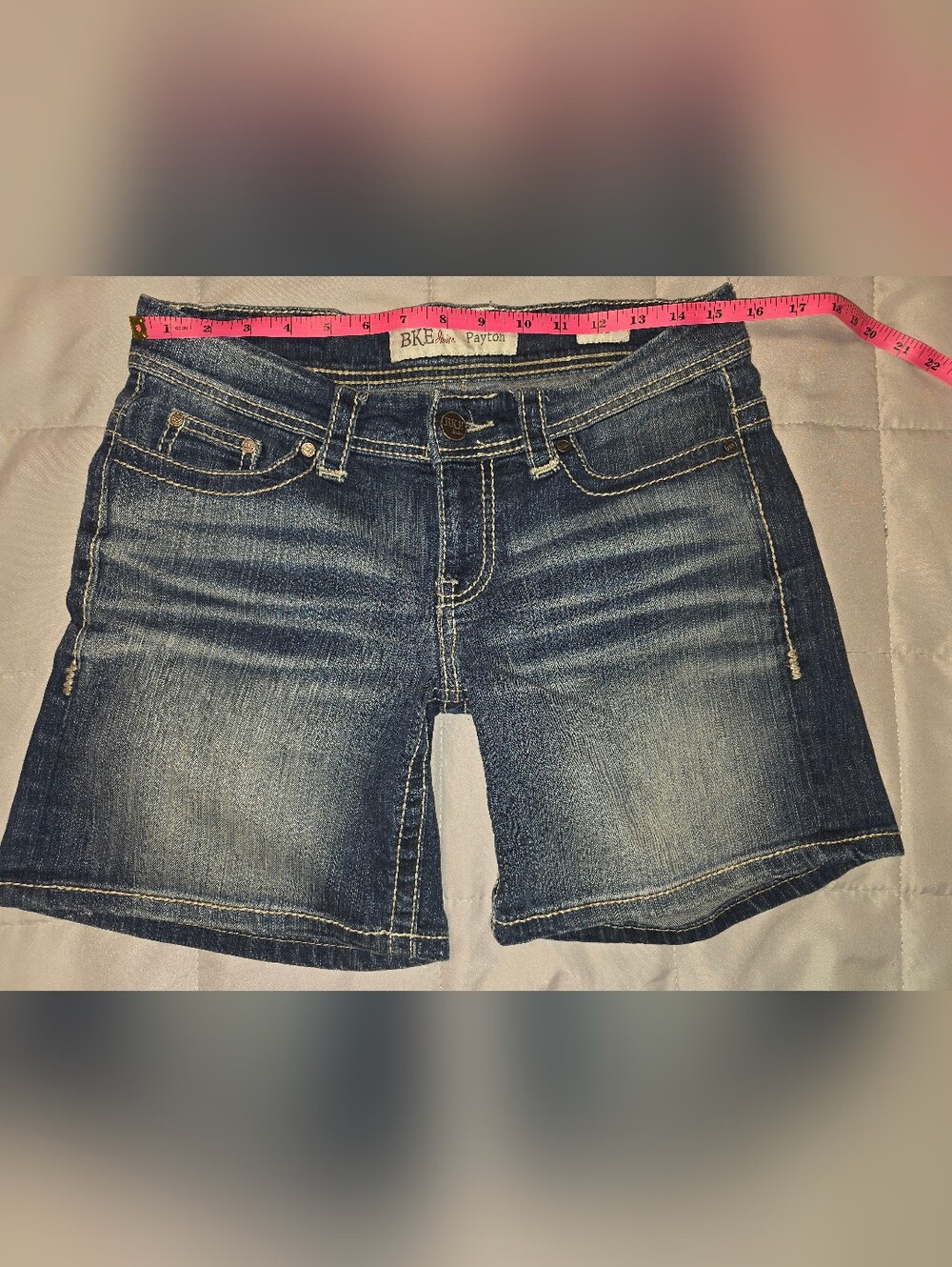 BKE Payton Women's Mid Wash Denim Jean Shorts, Sz 28